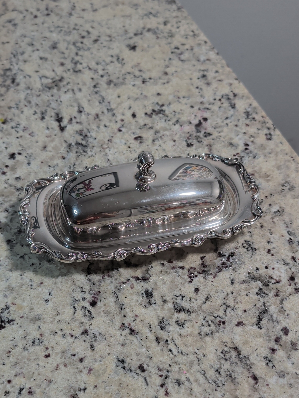 Vintage Oneida Silver Plated Butter Dish With Lid